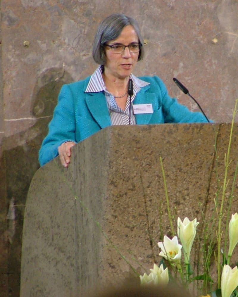 Sylvia Schenk at the DOSB general assembly in Frankfurt