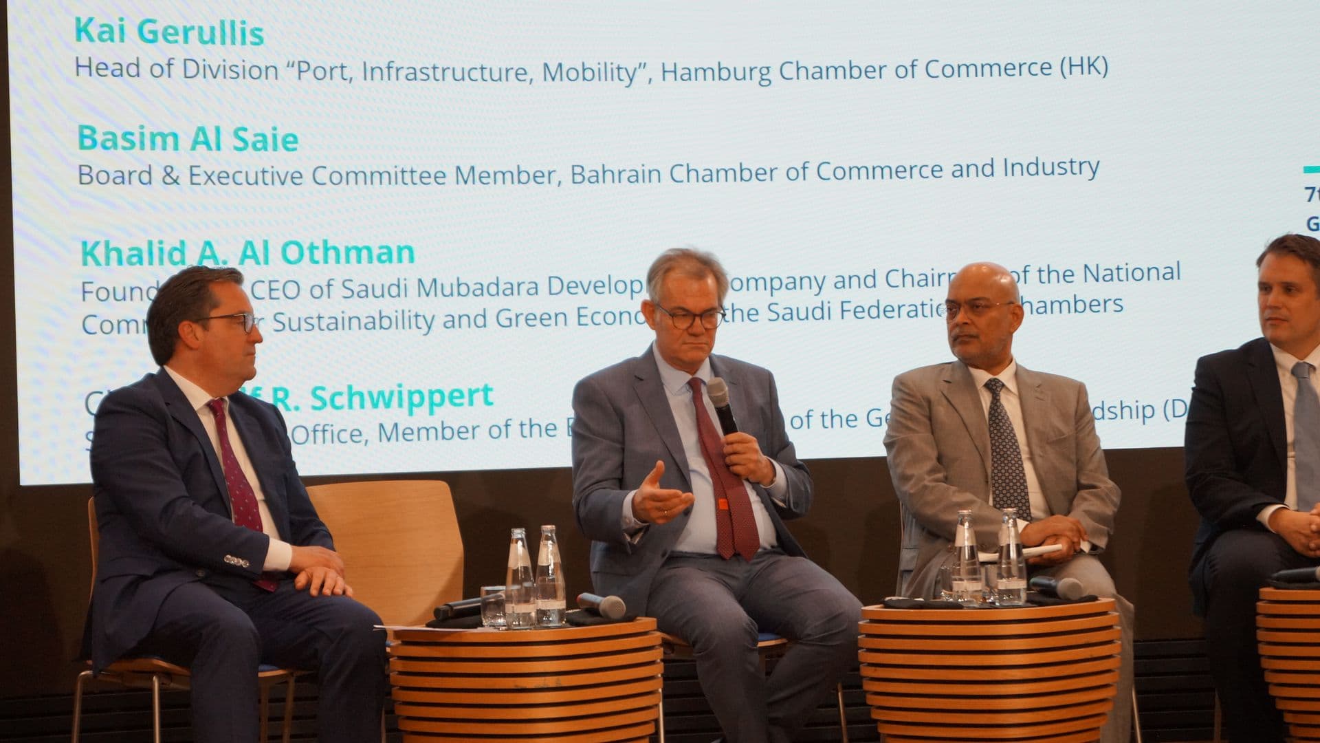 German and Gulf representatives discussing industry, infrastructure and economic cooperation at the 2025 Dialogue